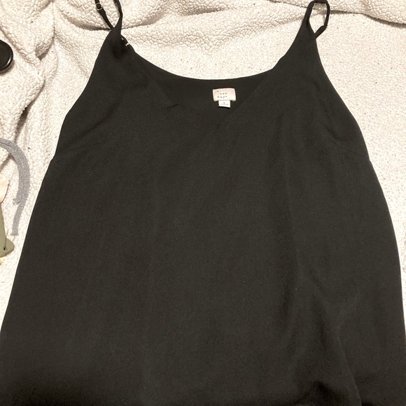 Top - Picture 2 of 2